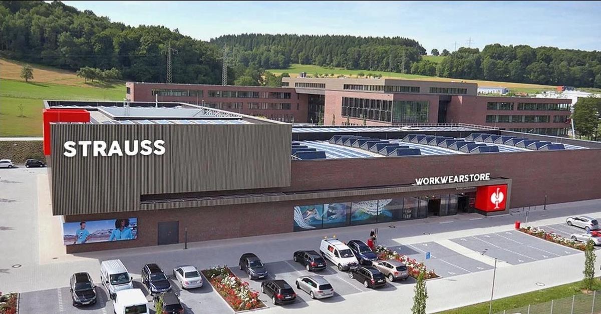 Urbaner Chic trifft Arbeitsmode: Wie Strauss neue Zielgruppen gewinnen ...